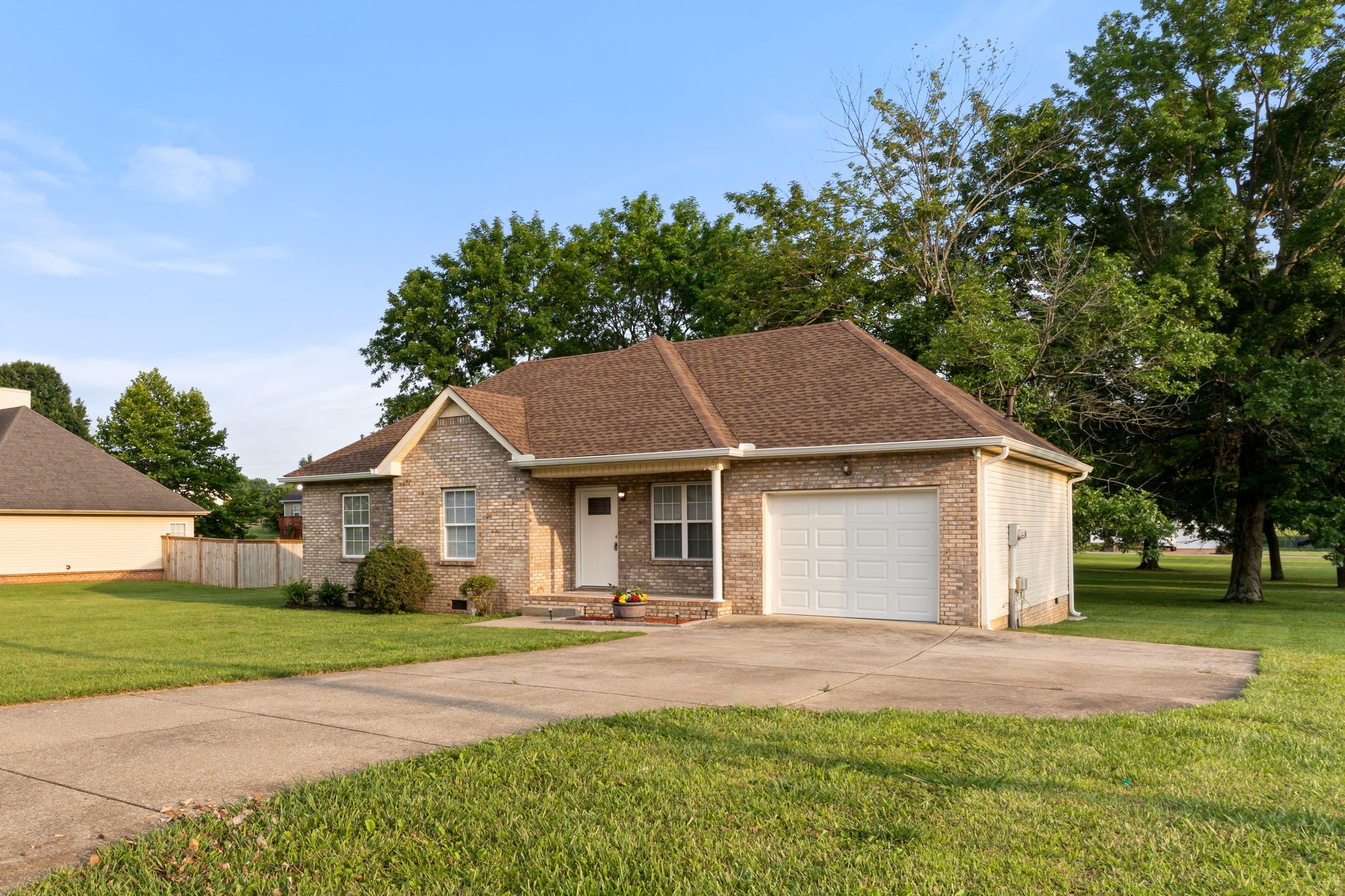 109 Megann Dr