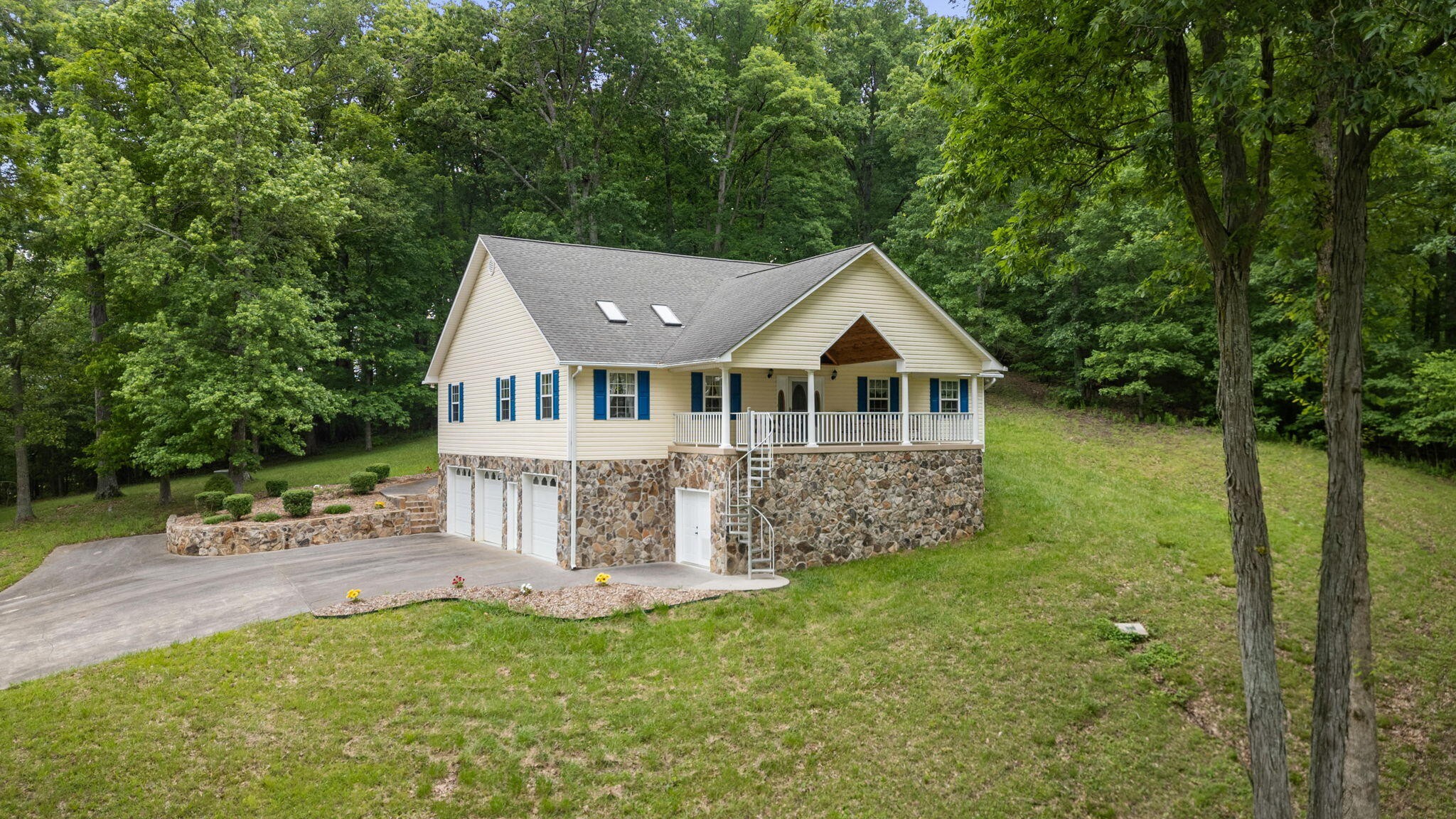 681 Pinhook Road