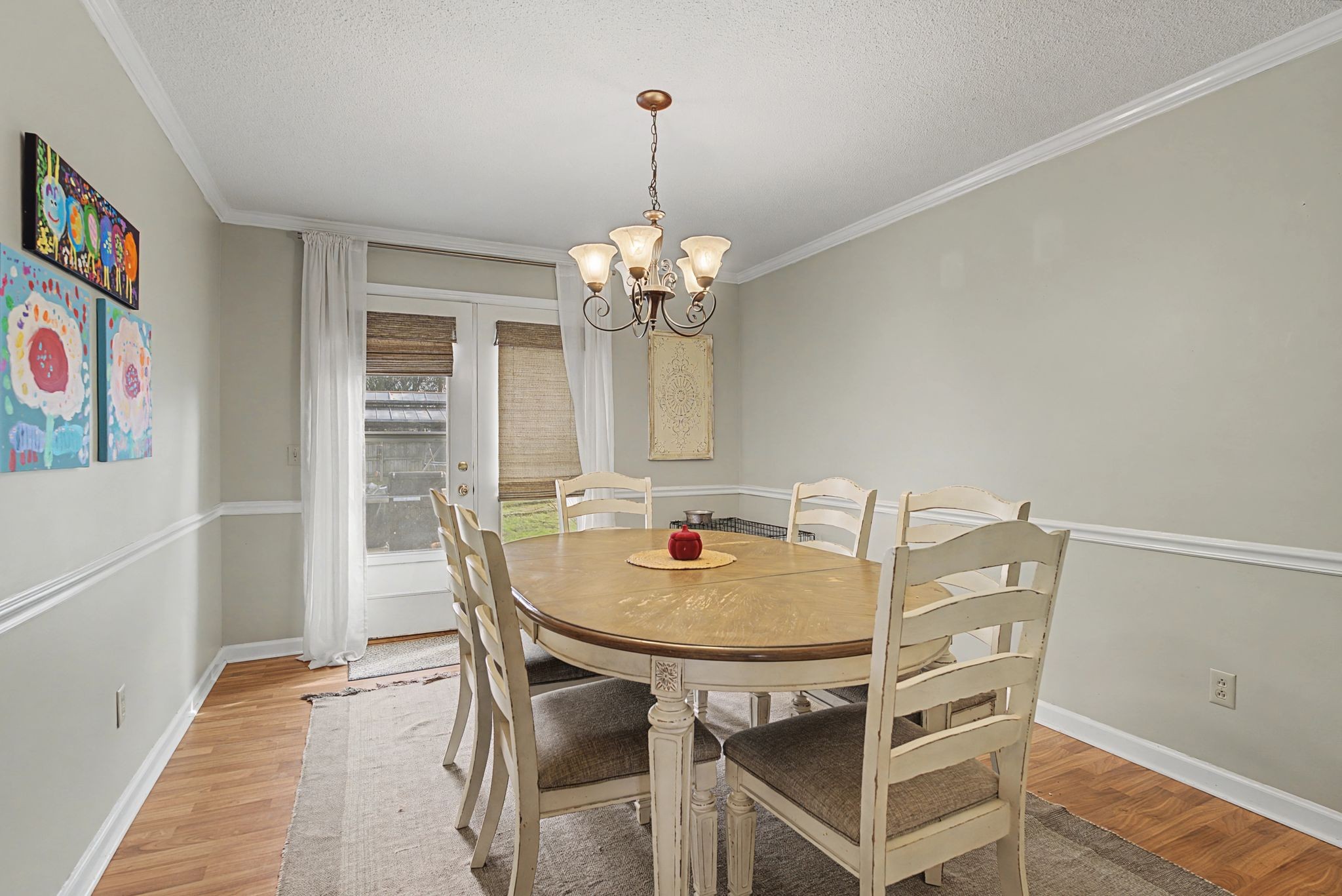 1404 Country Club Dr