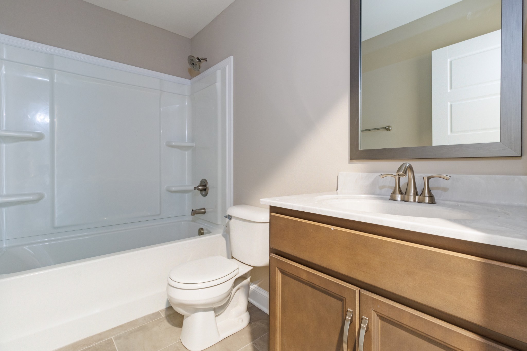 Clarksville, Tennessee 37040, United States, 4 Bedrooms Bedrooms, ,3 BathroomsBathrooms,Residential,Active,210145