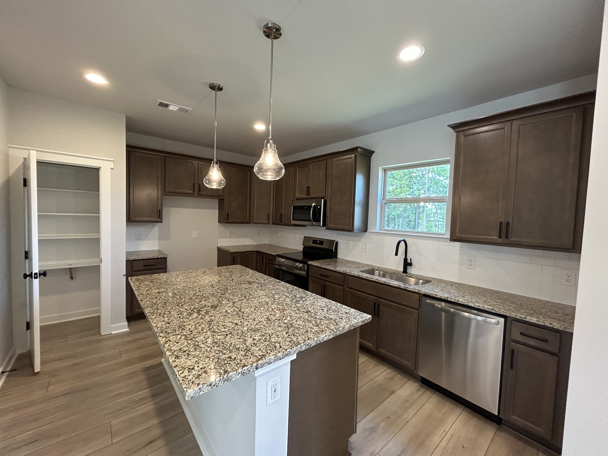 108 Florence Cove 13