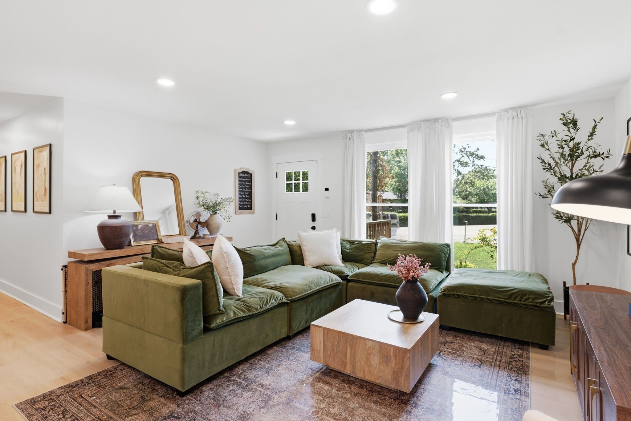424 Kingview Ct