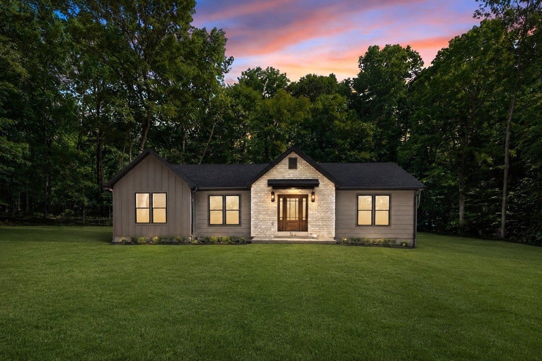 875 Little Leatherwood Rd