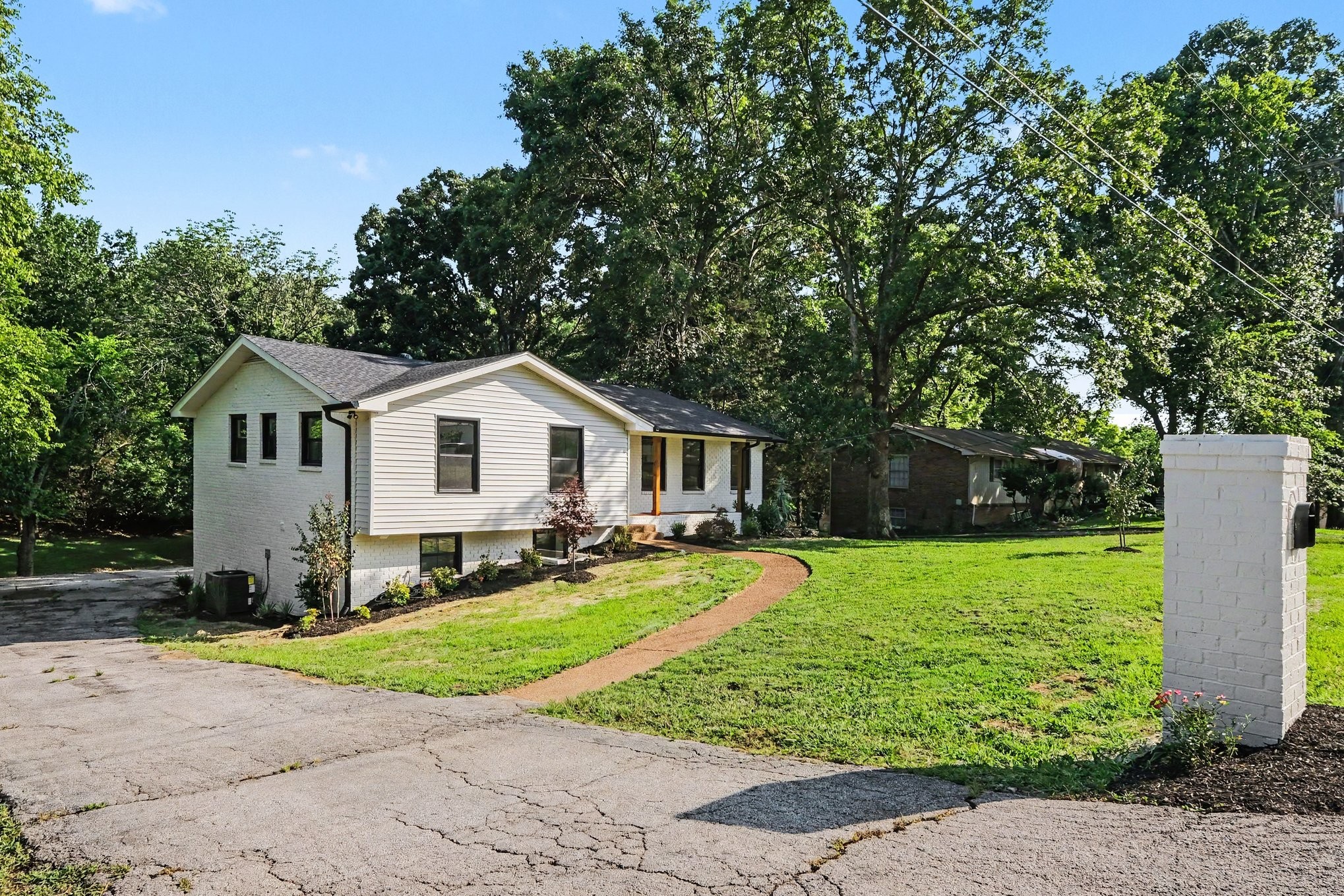108 Airfloat Dr