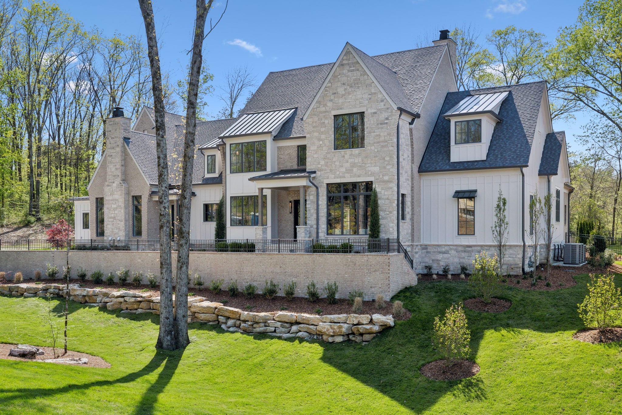 1709 Reflection Ln