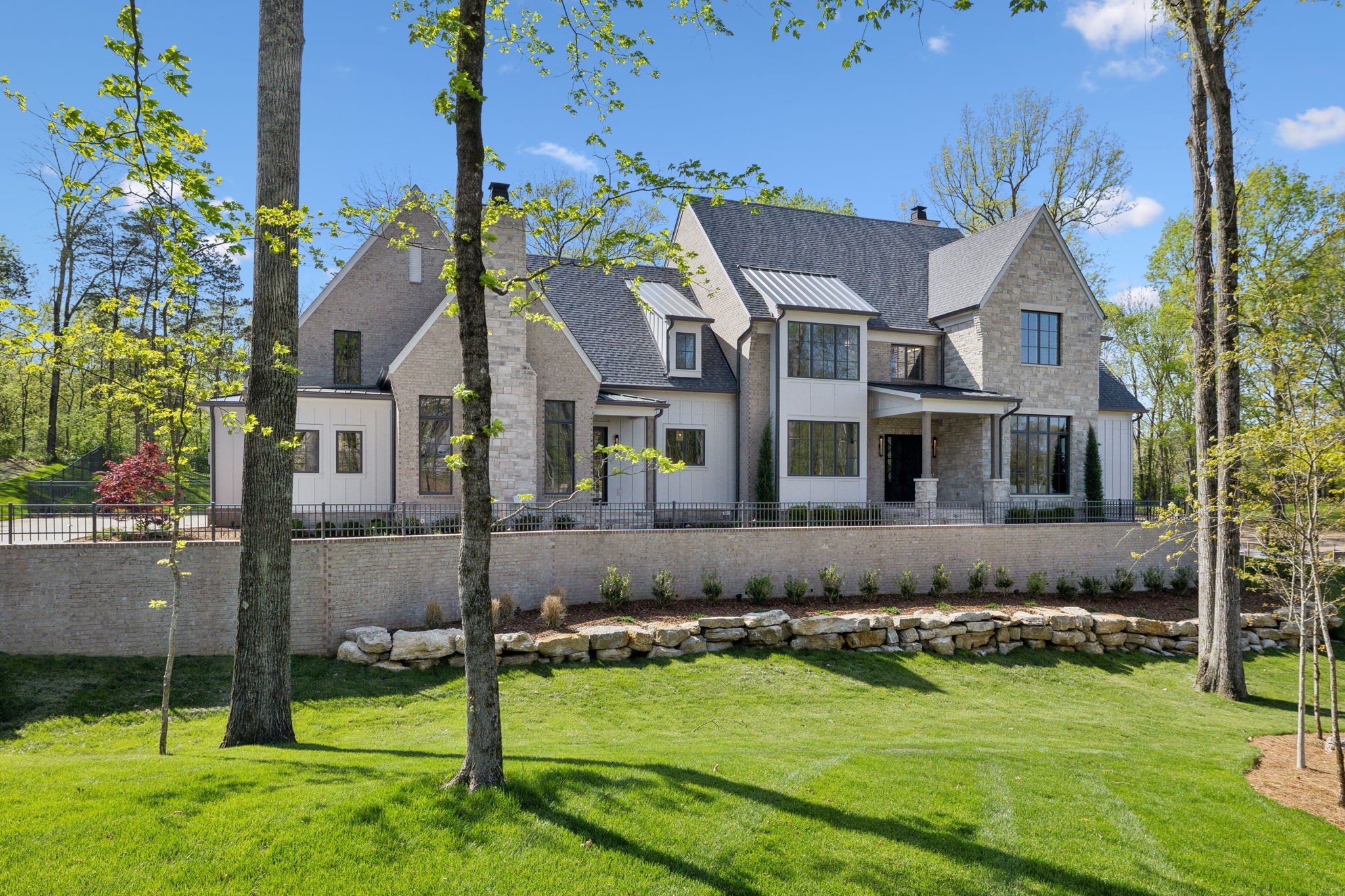 1709 Reflection Ln