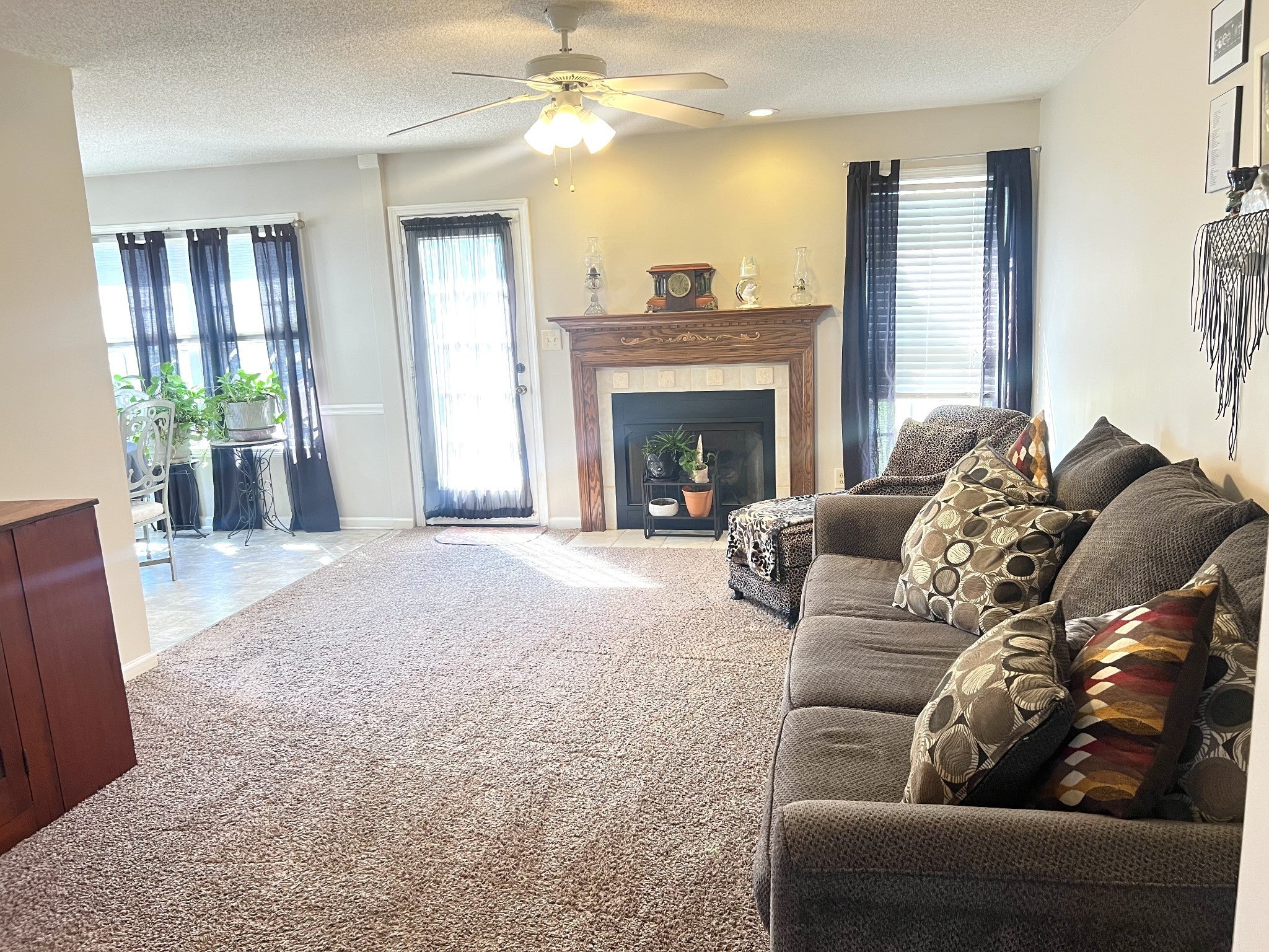 3398 Queensbury Rd - Photo 3