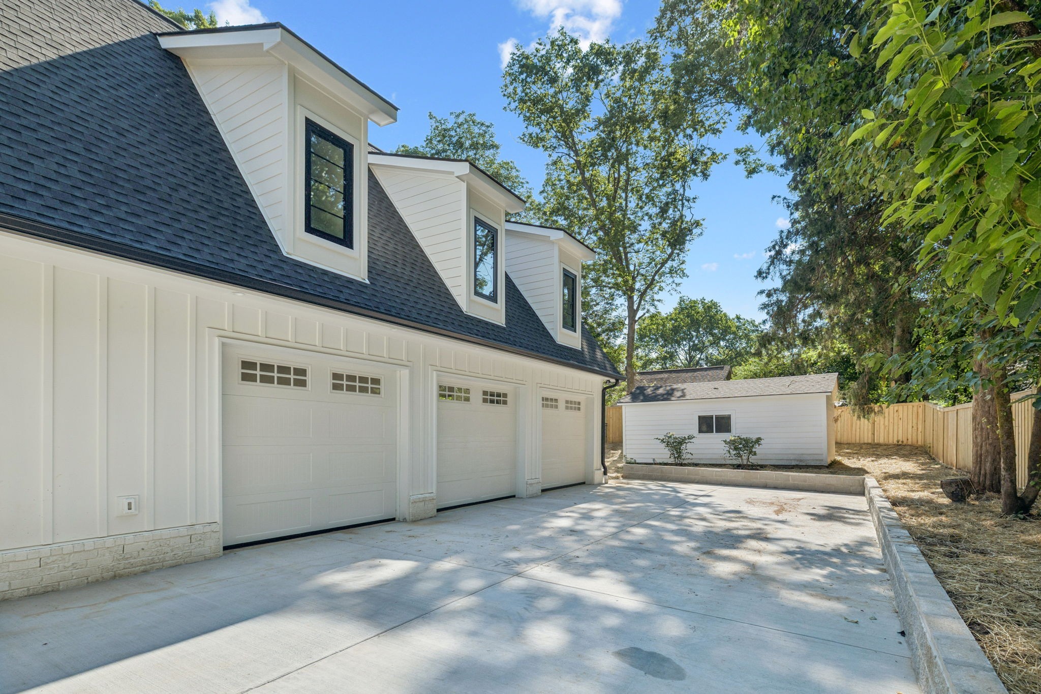 1220 Shiloh Dr
