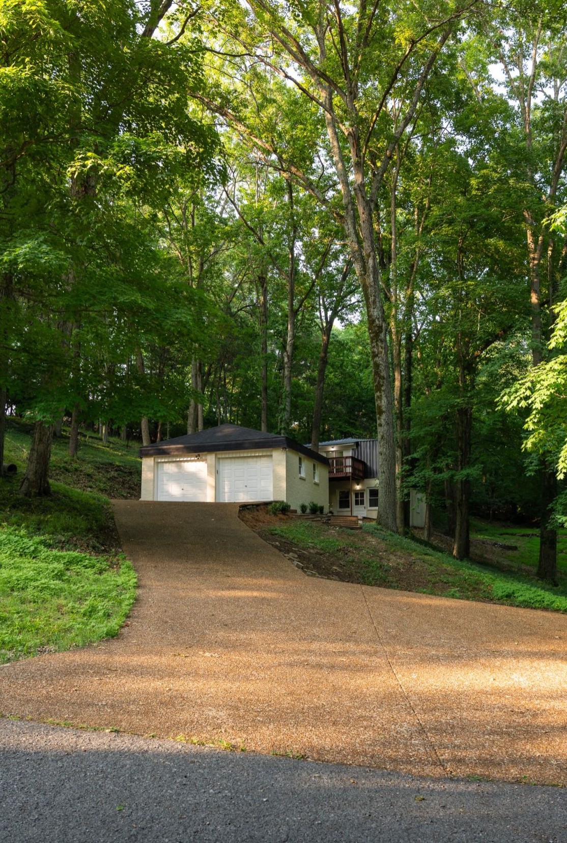 426 Beacon Hill Dr