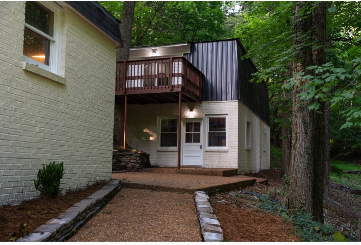 426 Beacon Hill Dr