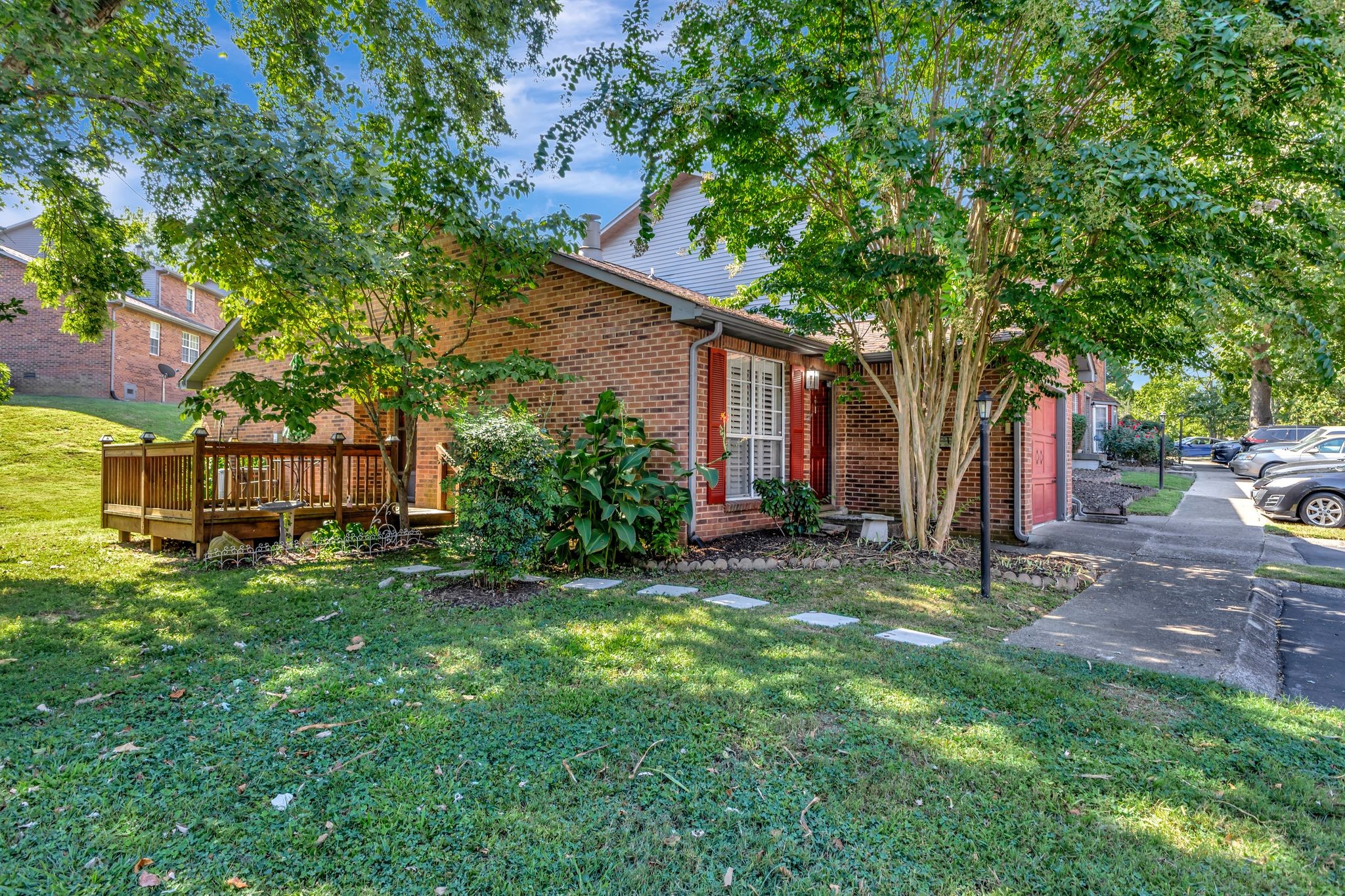 416 Hickory Glade Dr