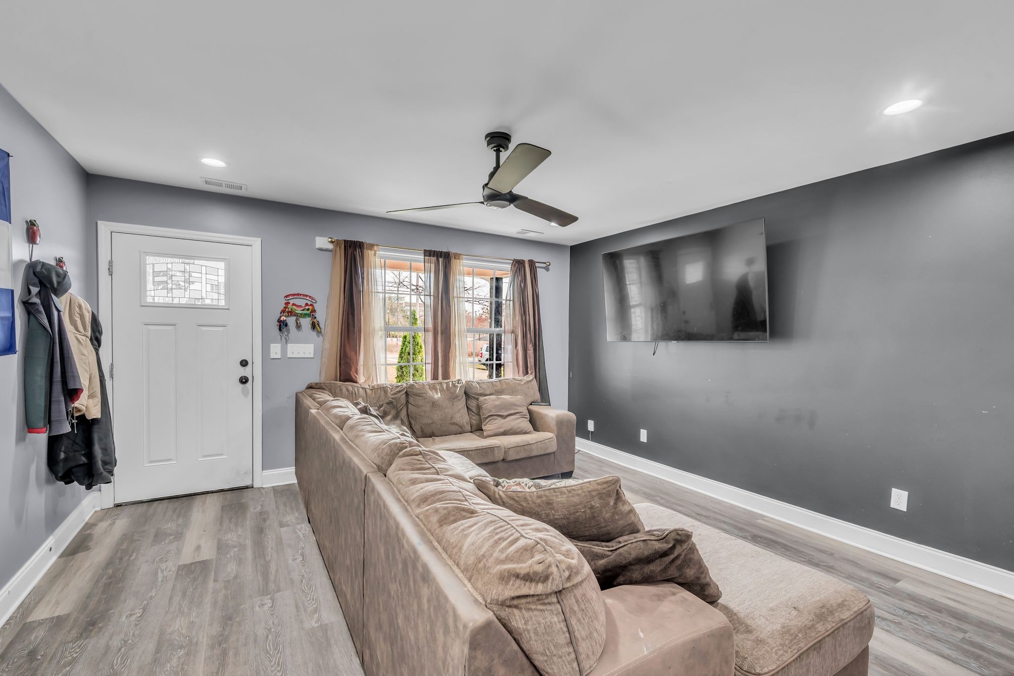 412 Larkin Springs Rd