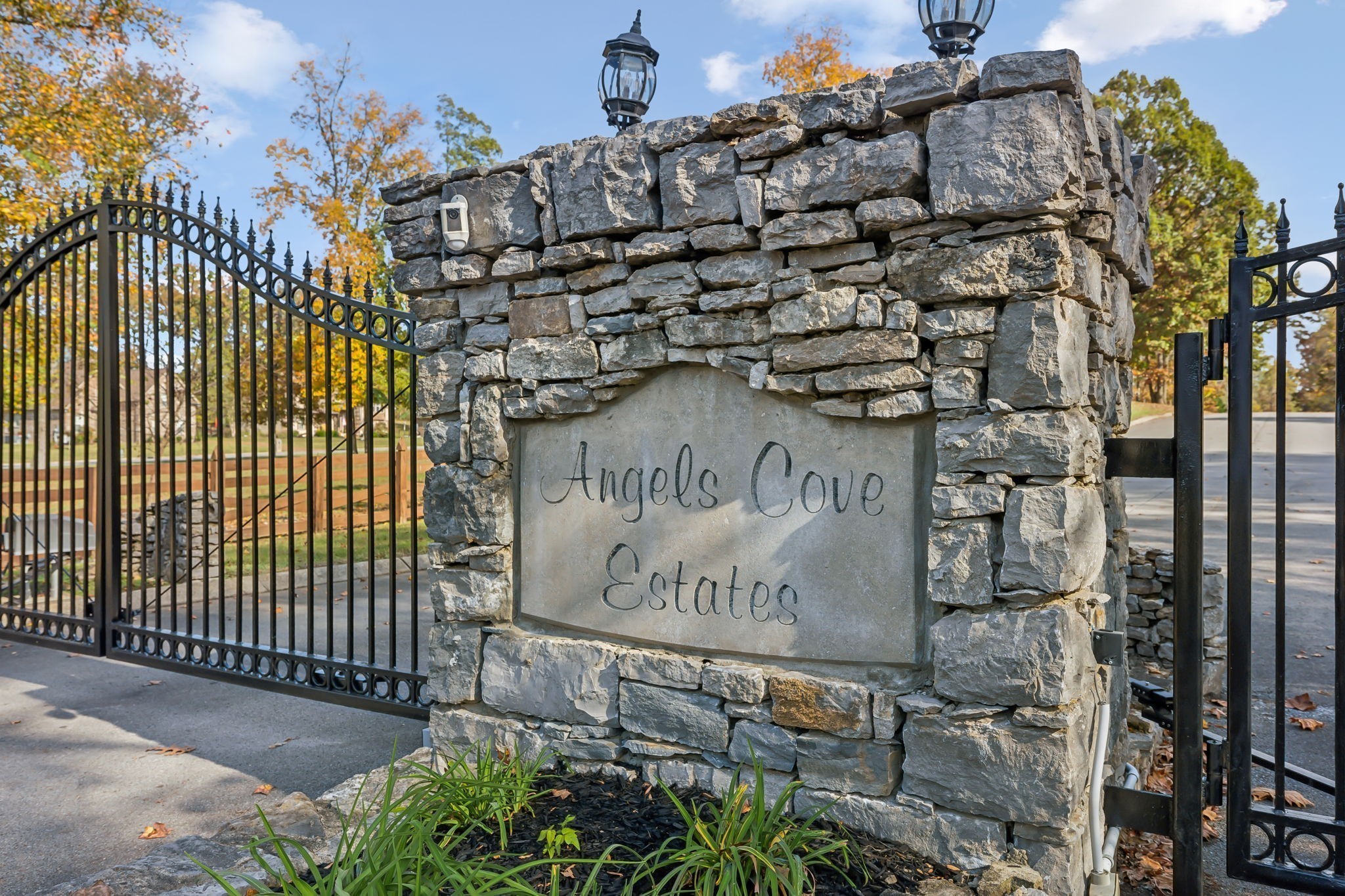146 Angels Cove Ln