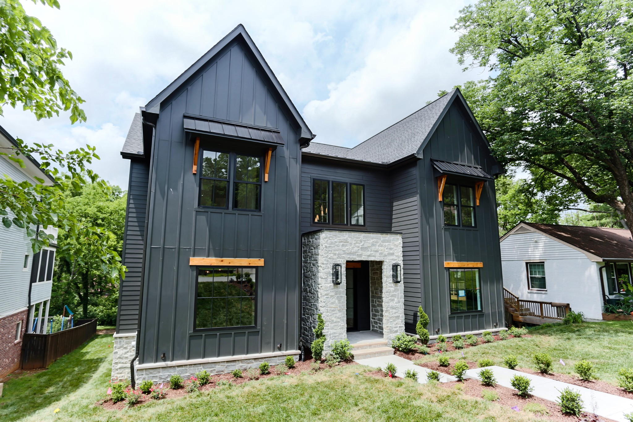3204 Overlook Dr