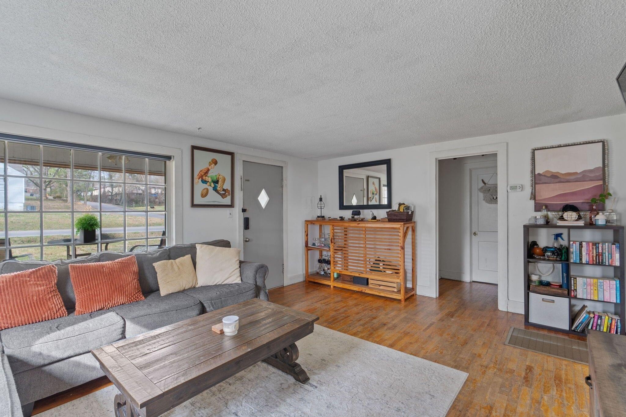 910 Georgetown Road NW