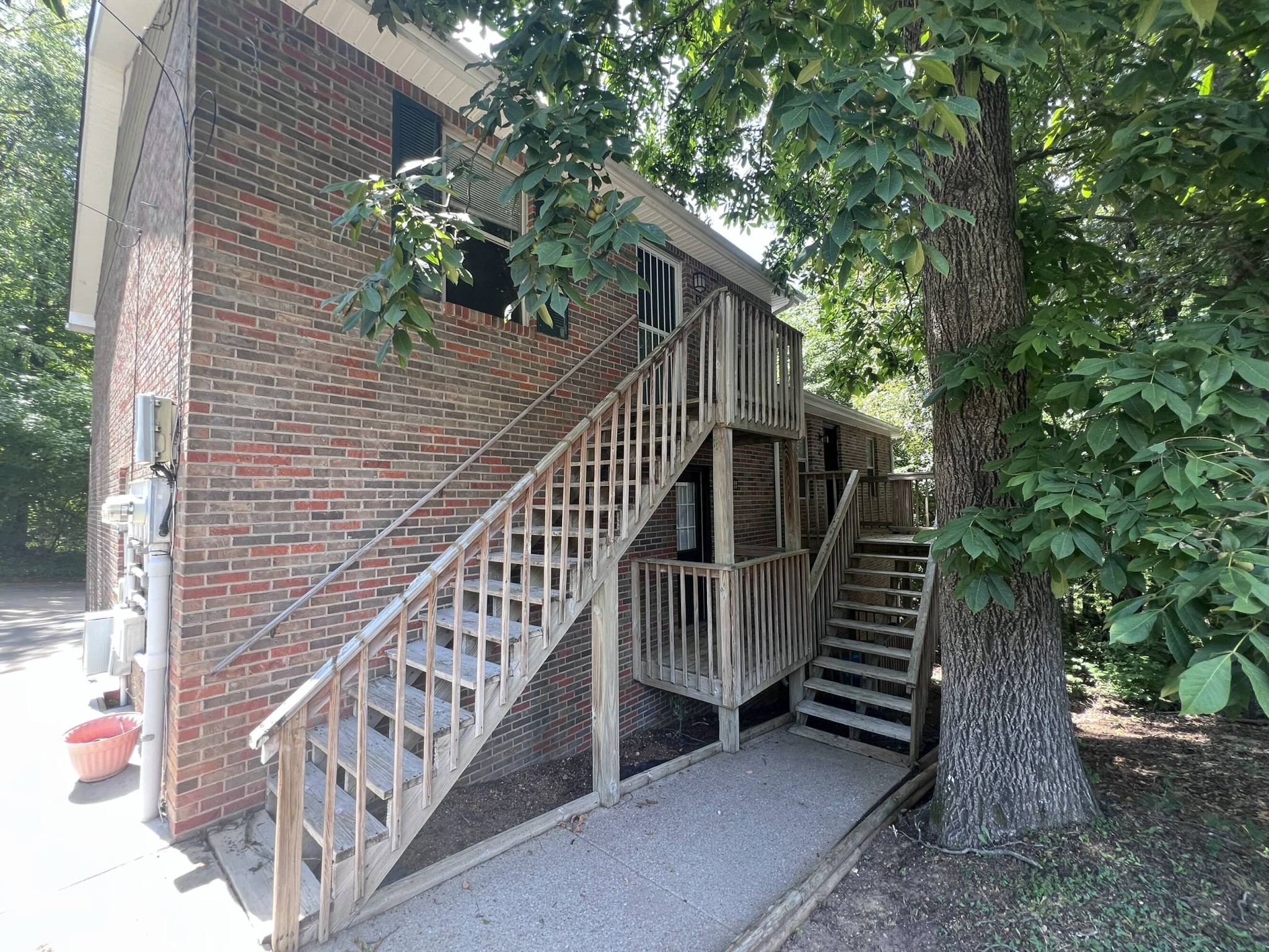 470 Martha Ln