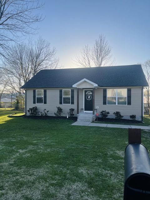 210 Hardin Ave, Dickson, TN 37055 - MLS#: 2755681