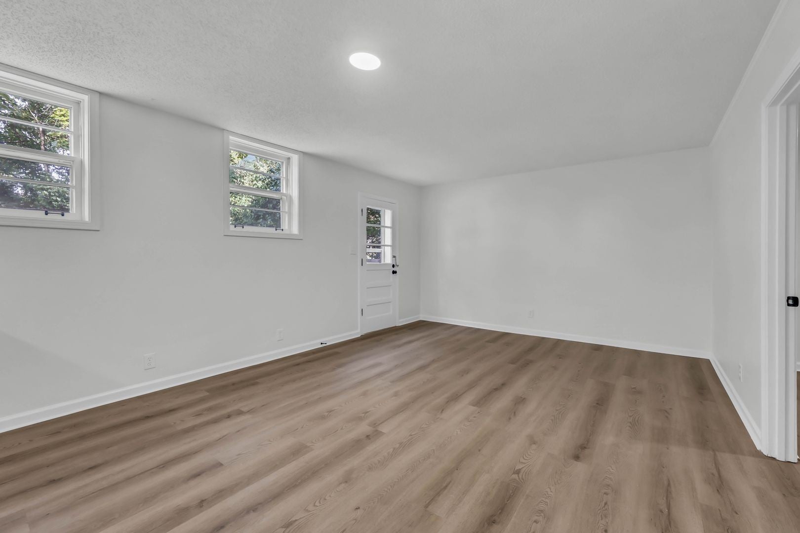 1516 Paradise Hill Rd