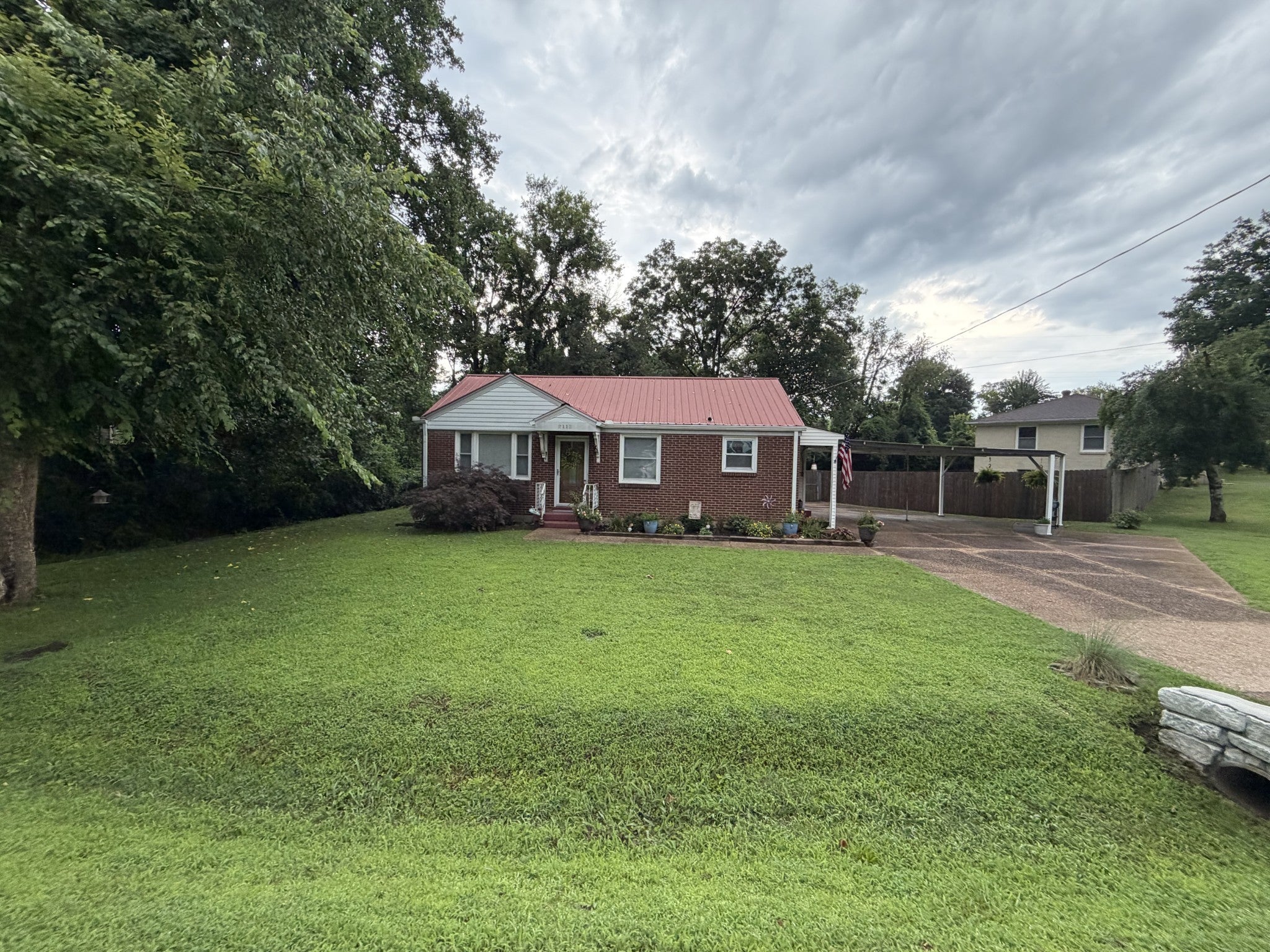 3-bed home at 2113 Geneiva Dr, Nashville, sold September 24, 2026