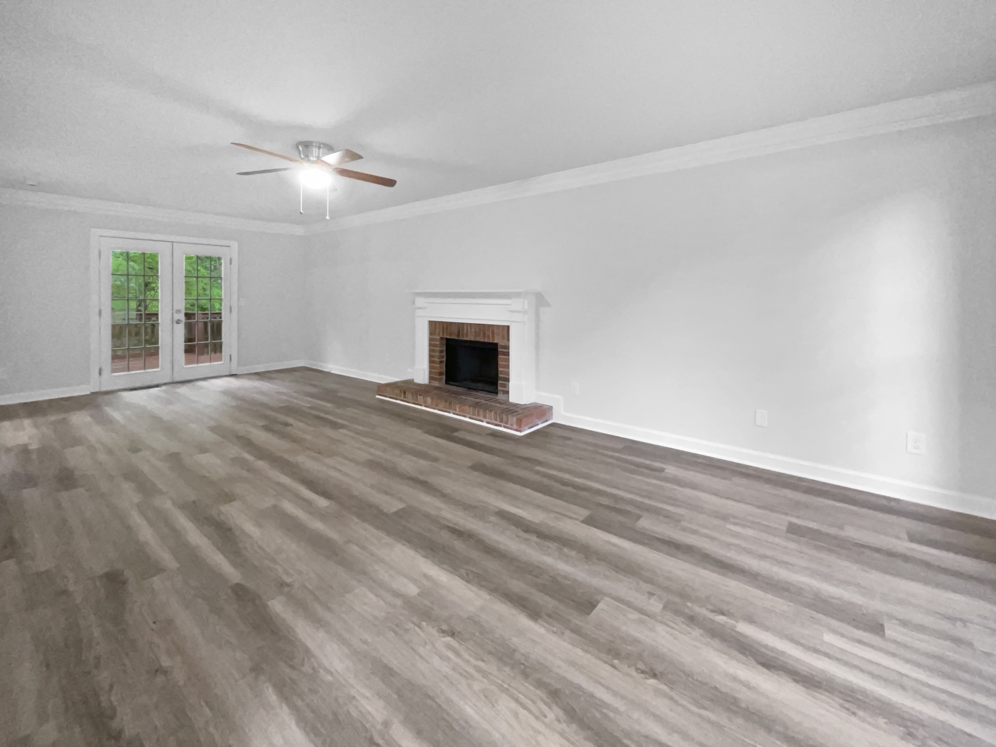 1589 Birchwood Cir