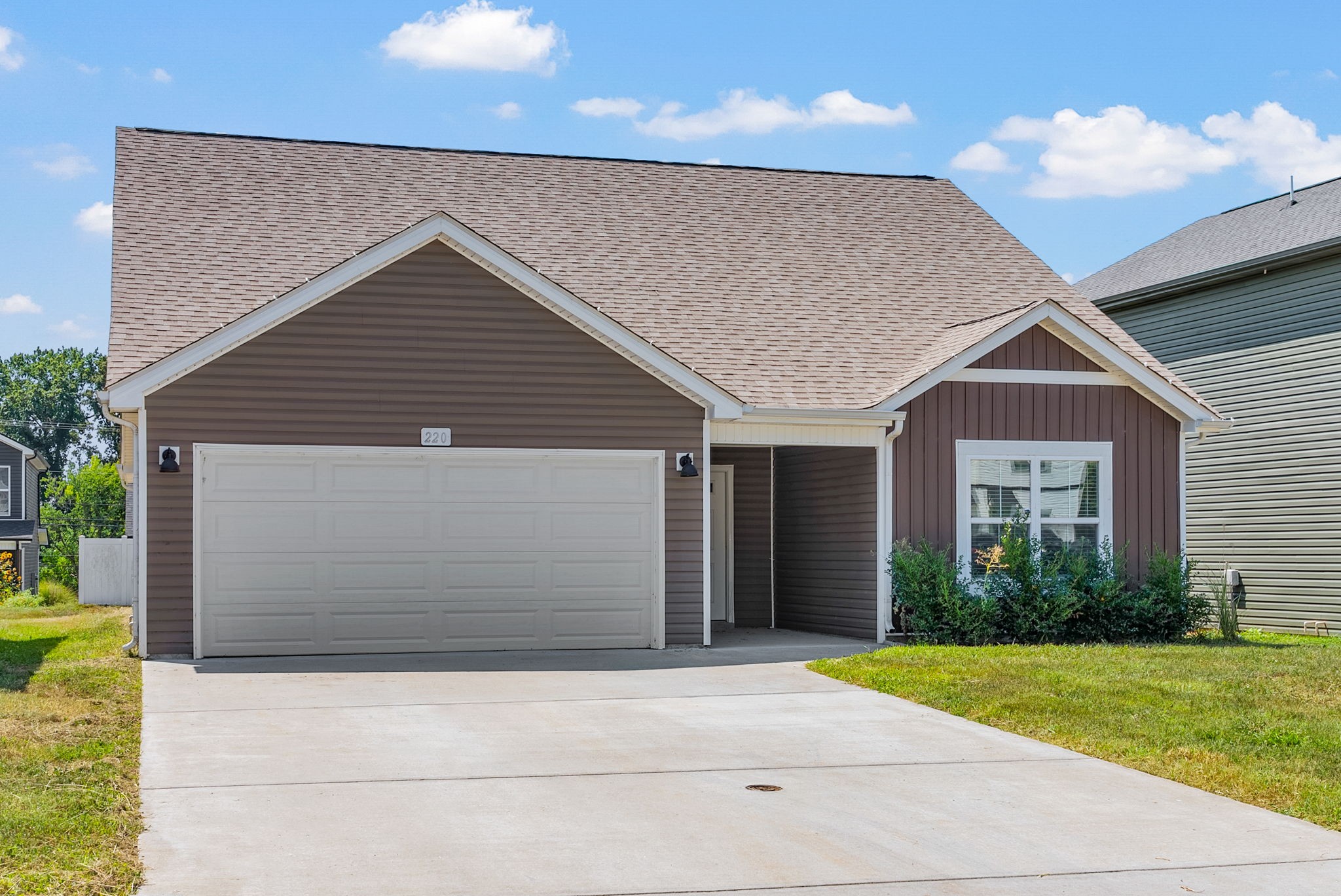 220 Notgrass Rd
