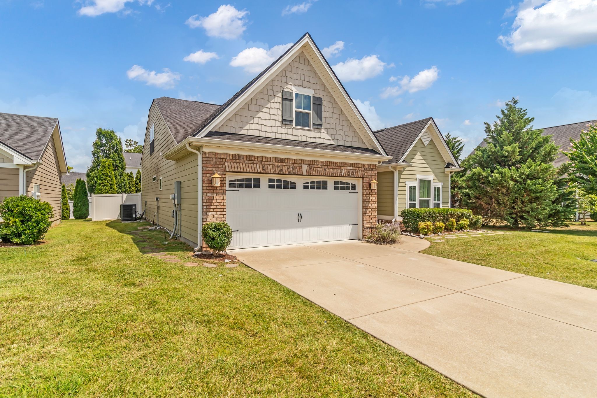 2827 Kellner Dr