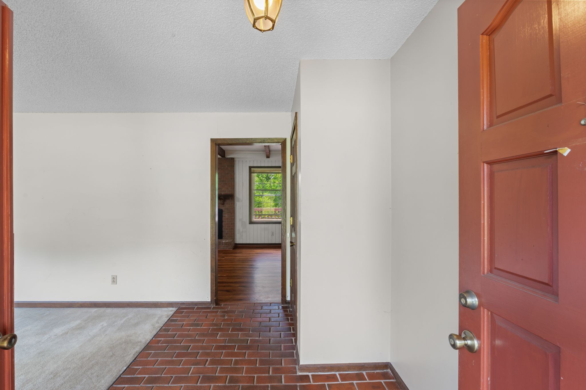 1011 Hickory Harbor Dr