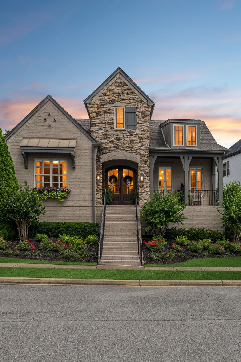 1234 Overton Cir