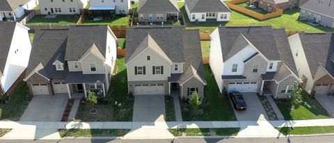 156 Hampshire Way White House TN 37188