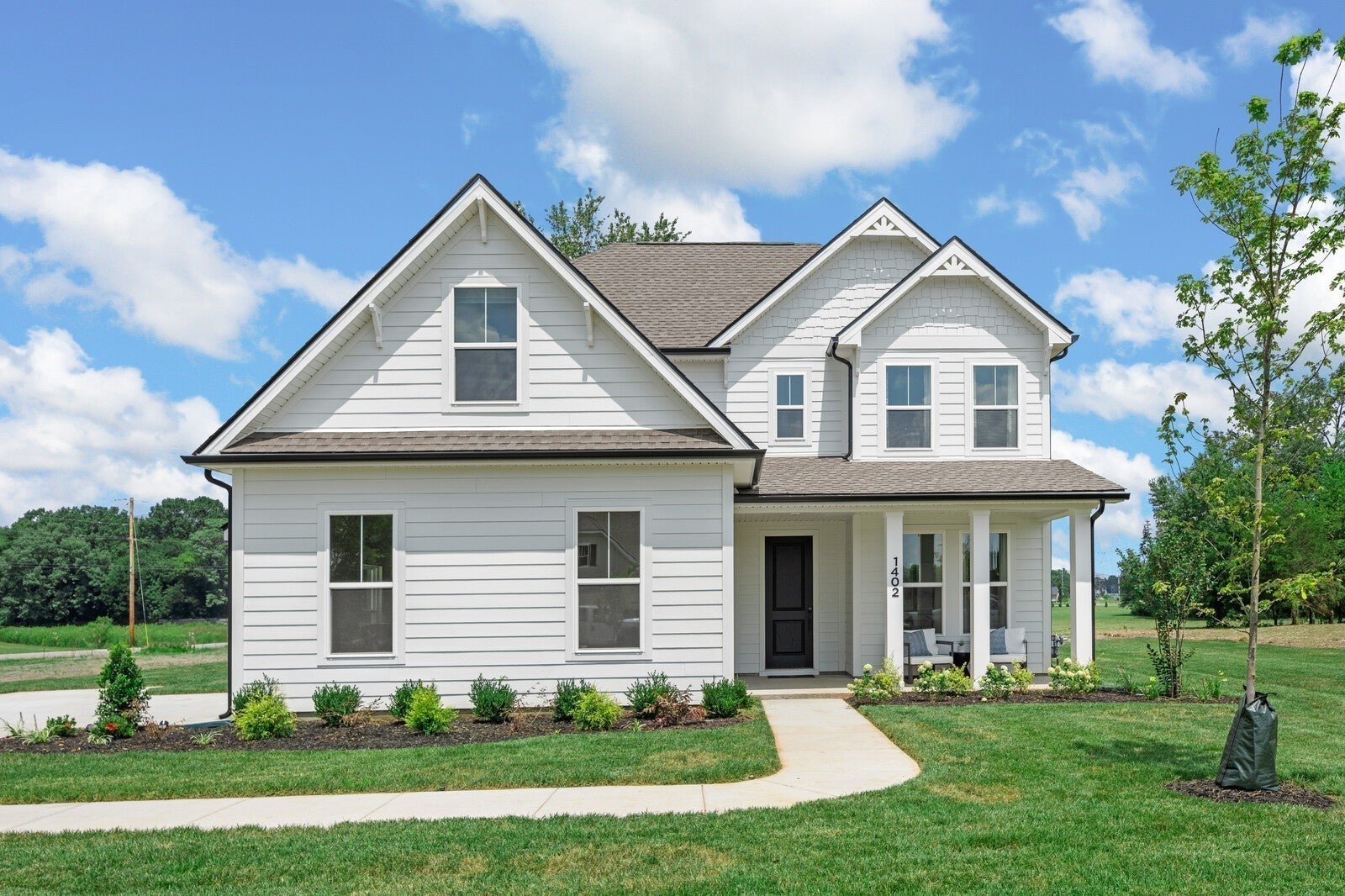 1435 Charles Dr