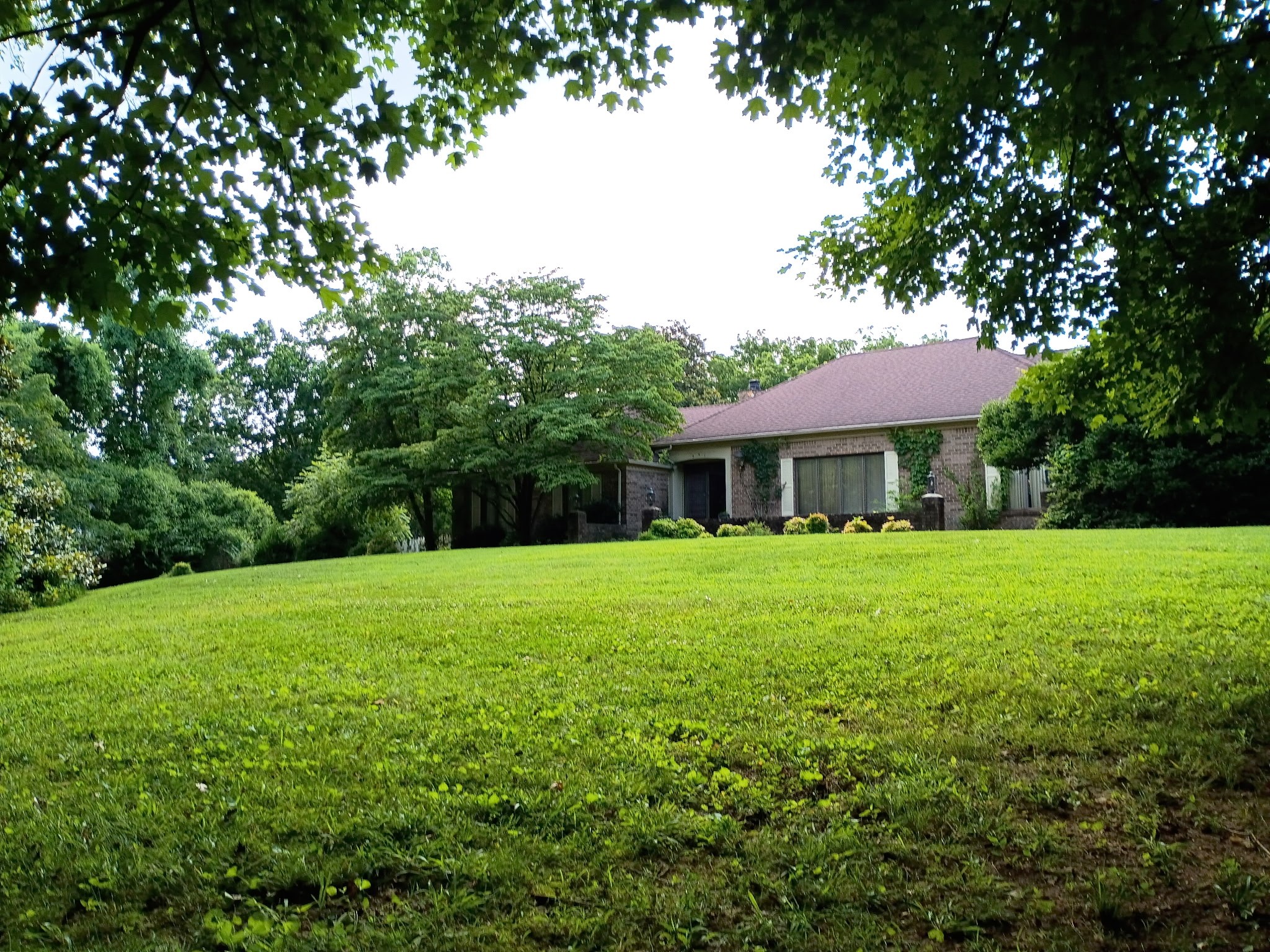 651 Old Lebanon Dirt Rd