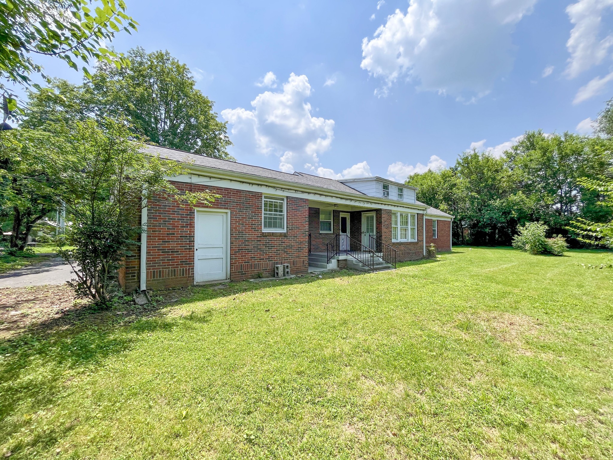 Middle Tennessee Properties 4 1125 E Clark Blvd
