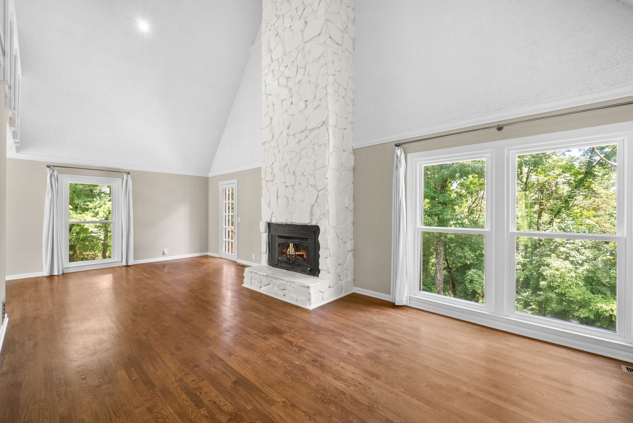 Picture for the property 3298145, 3 beds, 2.5 baths