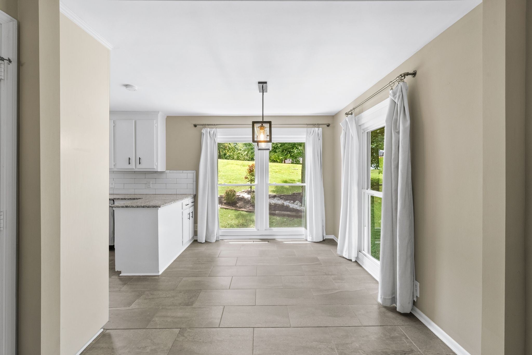 Picture for the property 3298145, 3 beds, 2.5 baths