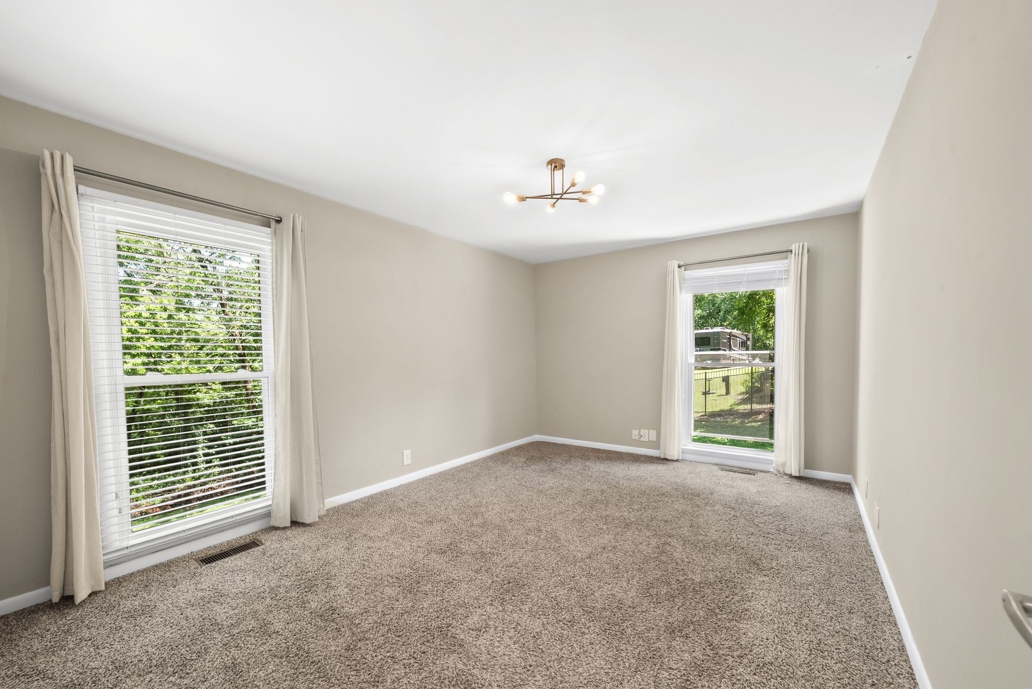 Picture for the property 3298145, 3 beds, 2.5 baths