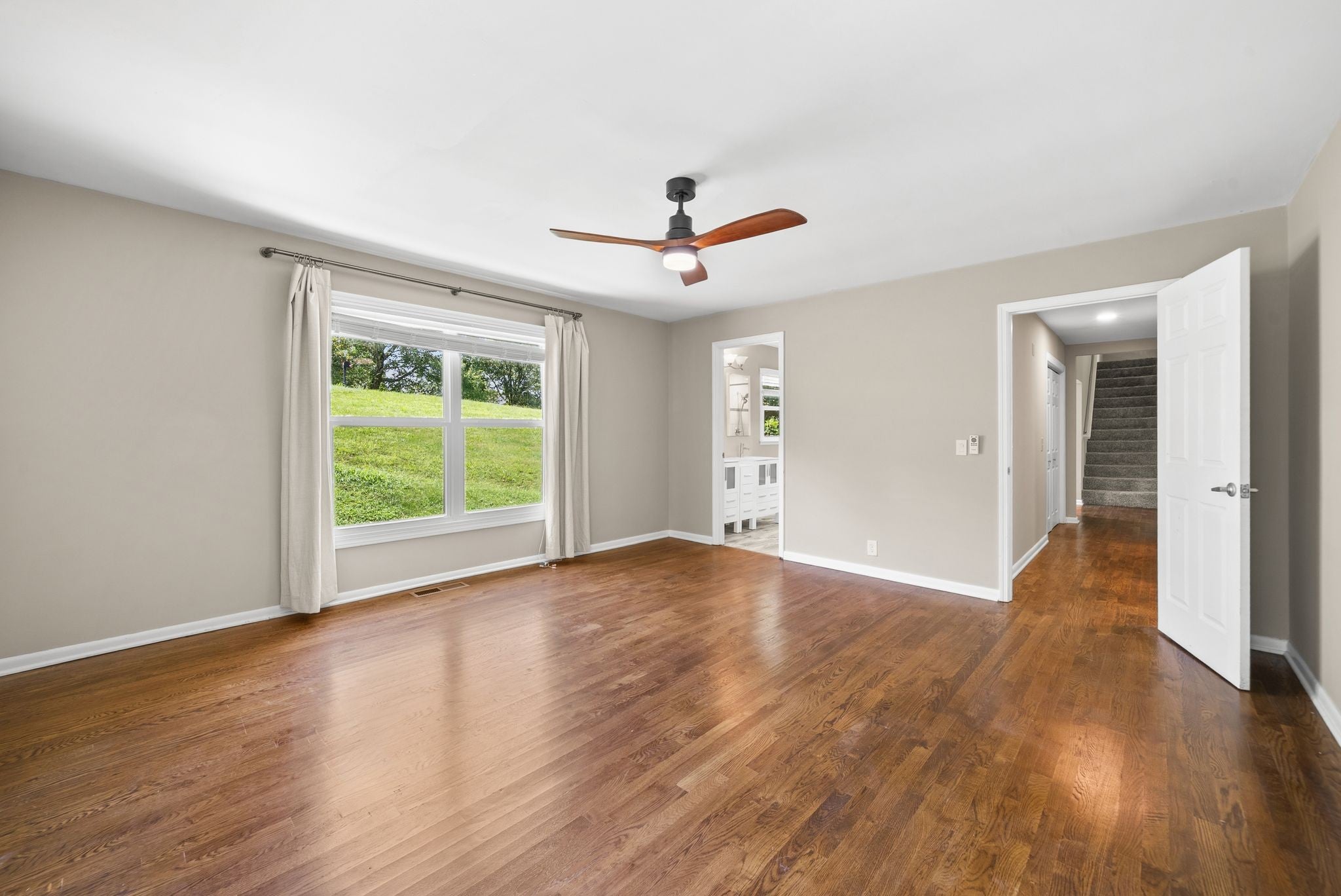 Picture for the property 3298145, 3 beds, 2.5 baths