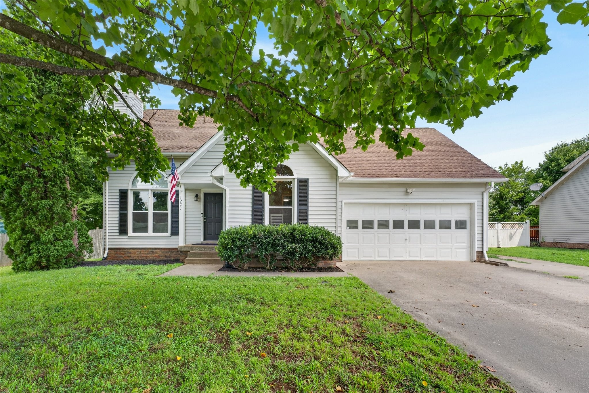 1223 Cobblestone Ln