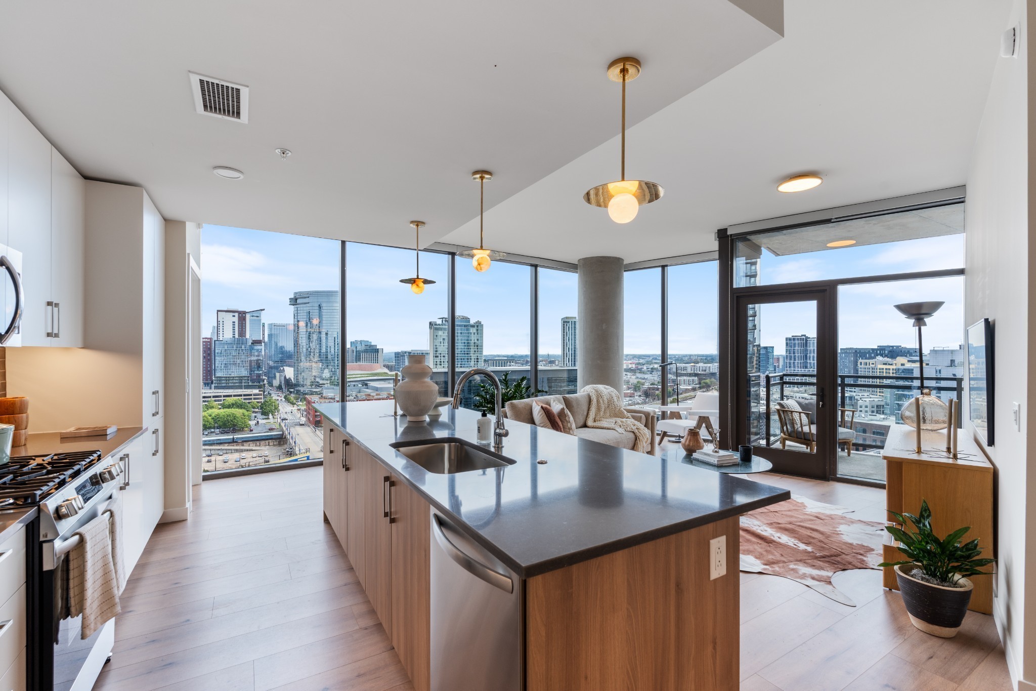 1212 Demonbreun St B3 (Z)