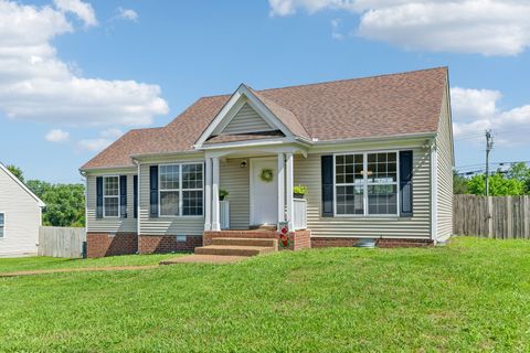 2908 Torrence Trl Spring Hill TN 37174