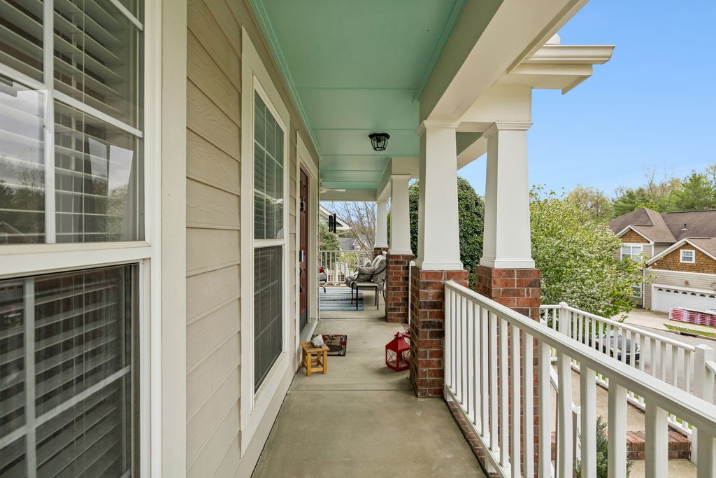 1836 Woodland Pointe Dr