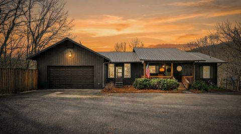 929 Old Casey Cove Rd Smithville TN 37166