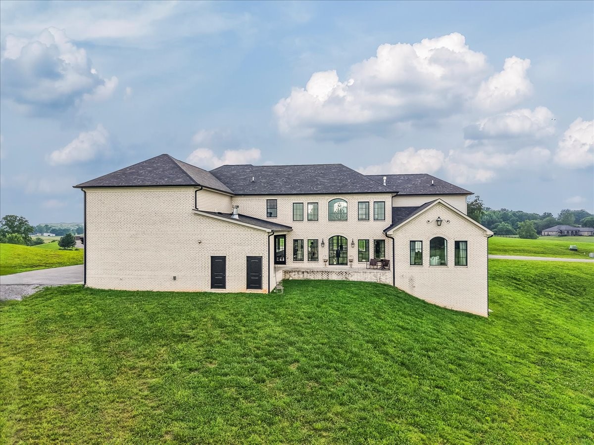 205 Stone Trace Ct
