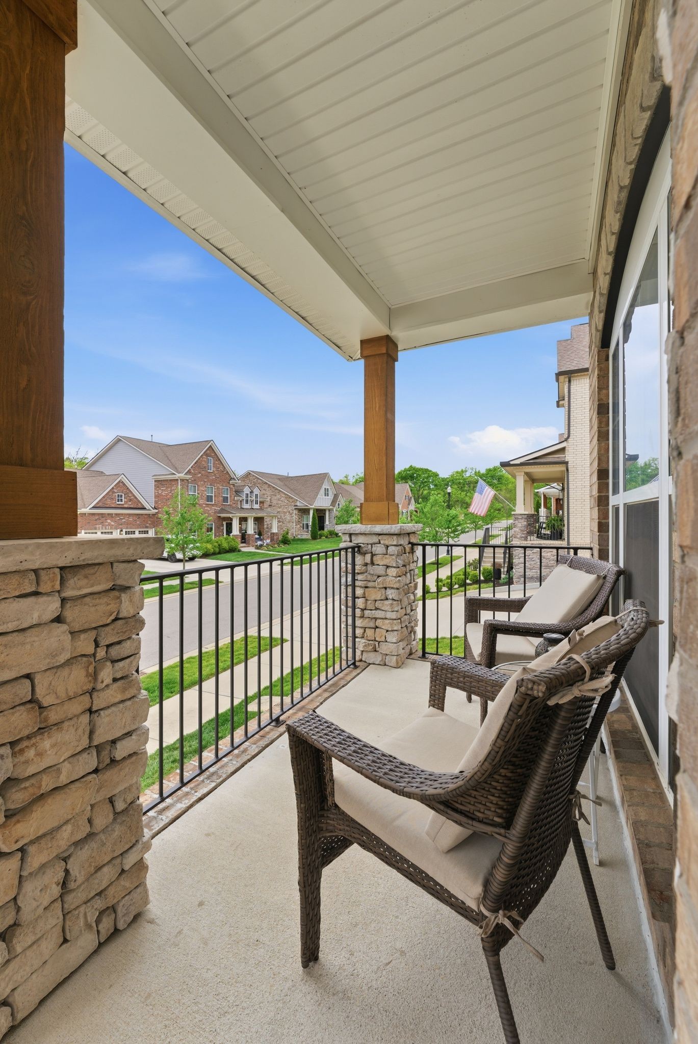 4025 Foxglove Farm Dr