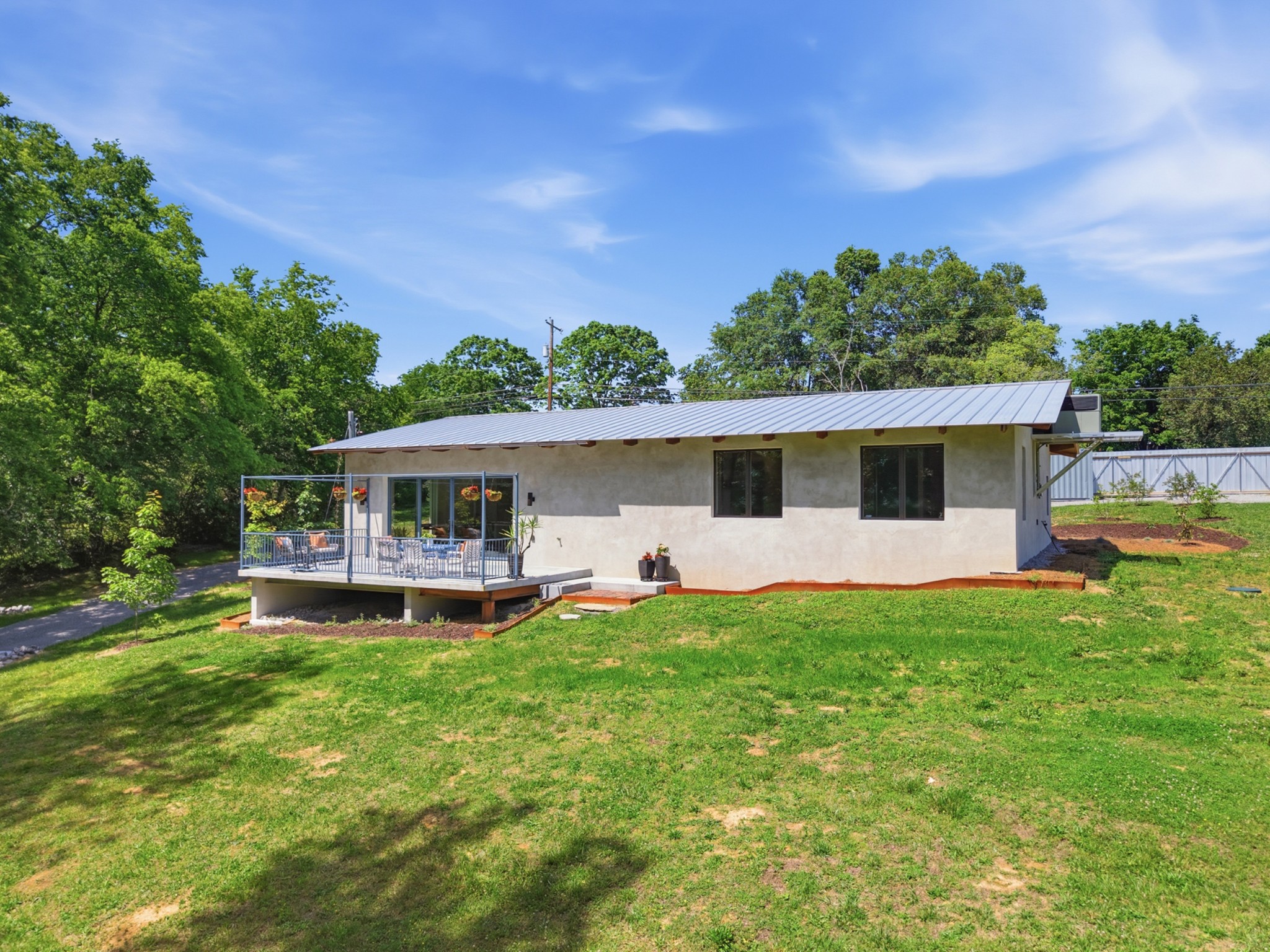 6438 Old Clarksville Pike