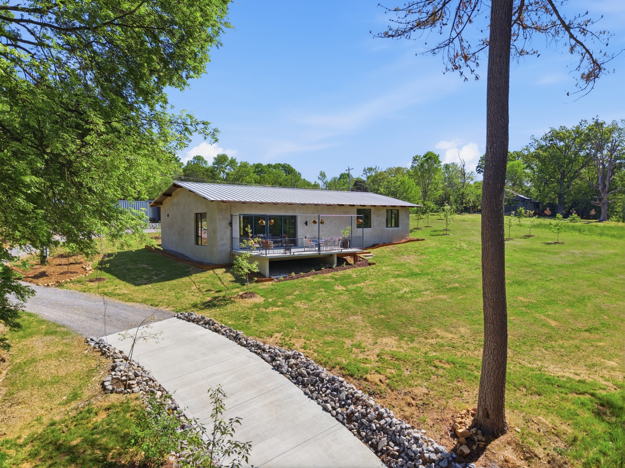6438 Old Clarksville Pike