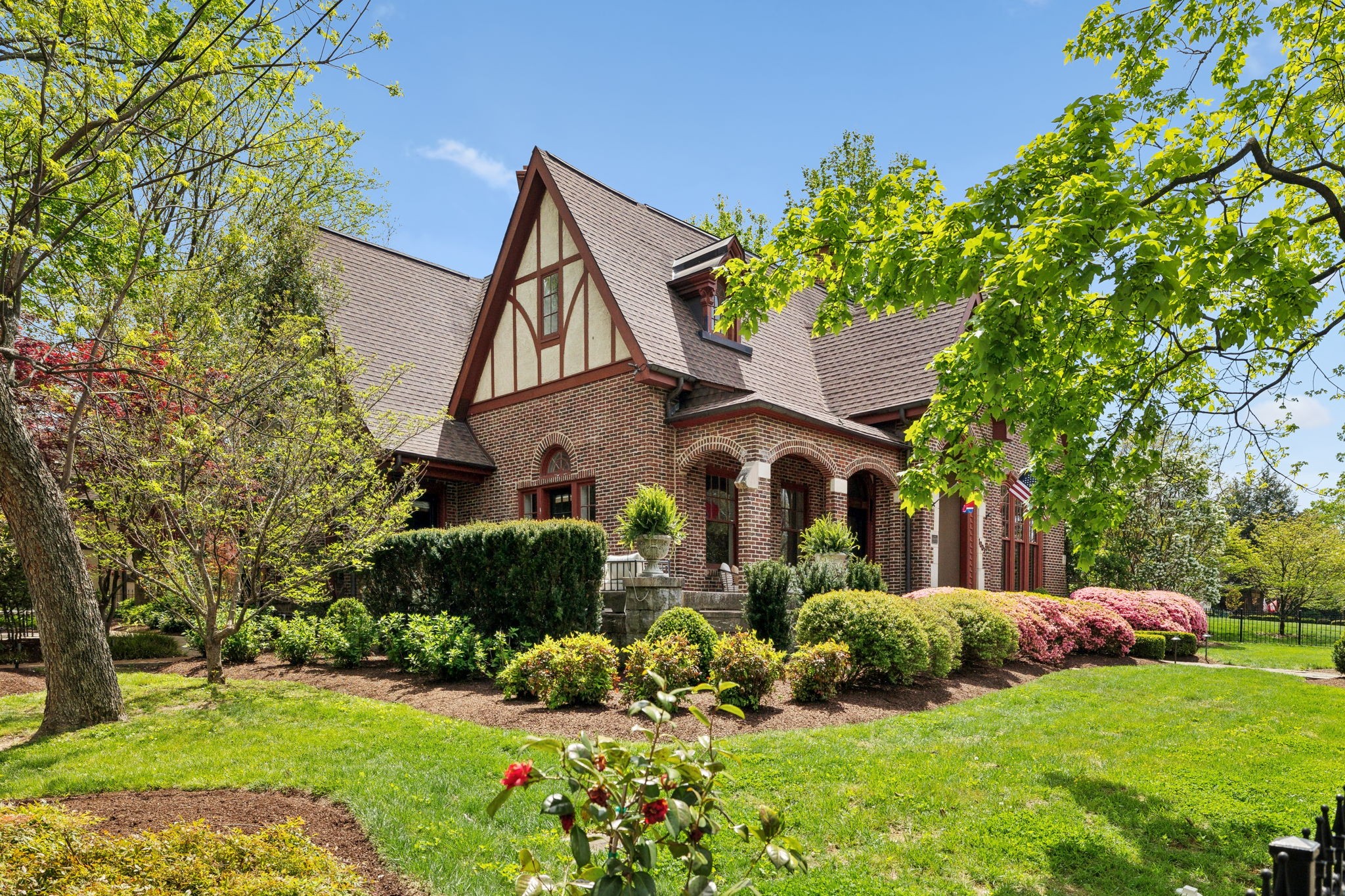 1003 W Main St