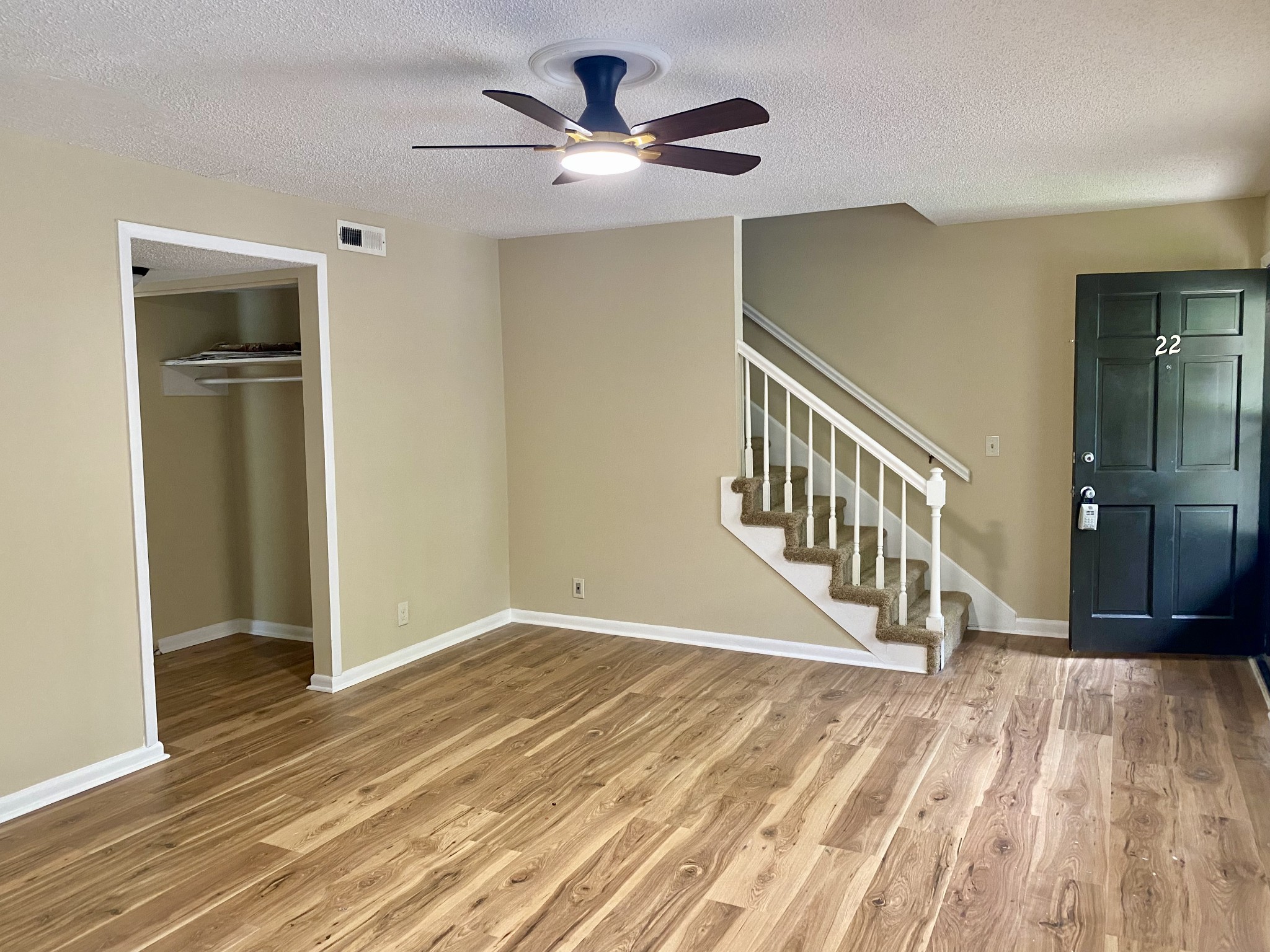 5510 Country Dr 22