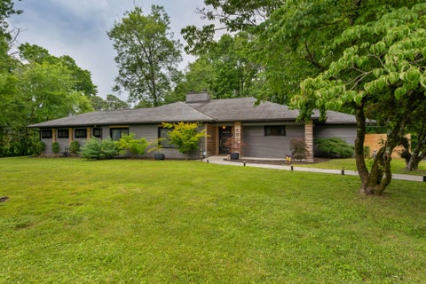 Photo of 4020 Wade Drive, Chattanooga, TN 37412 (MLS # 3234696)
