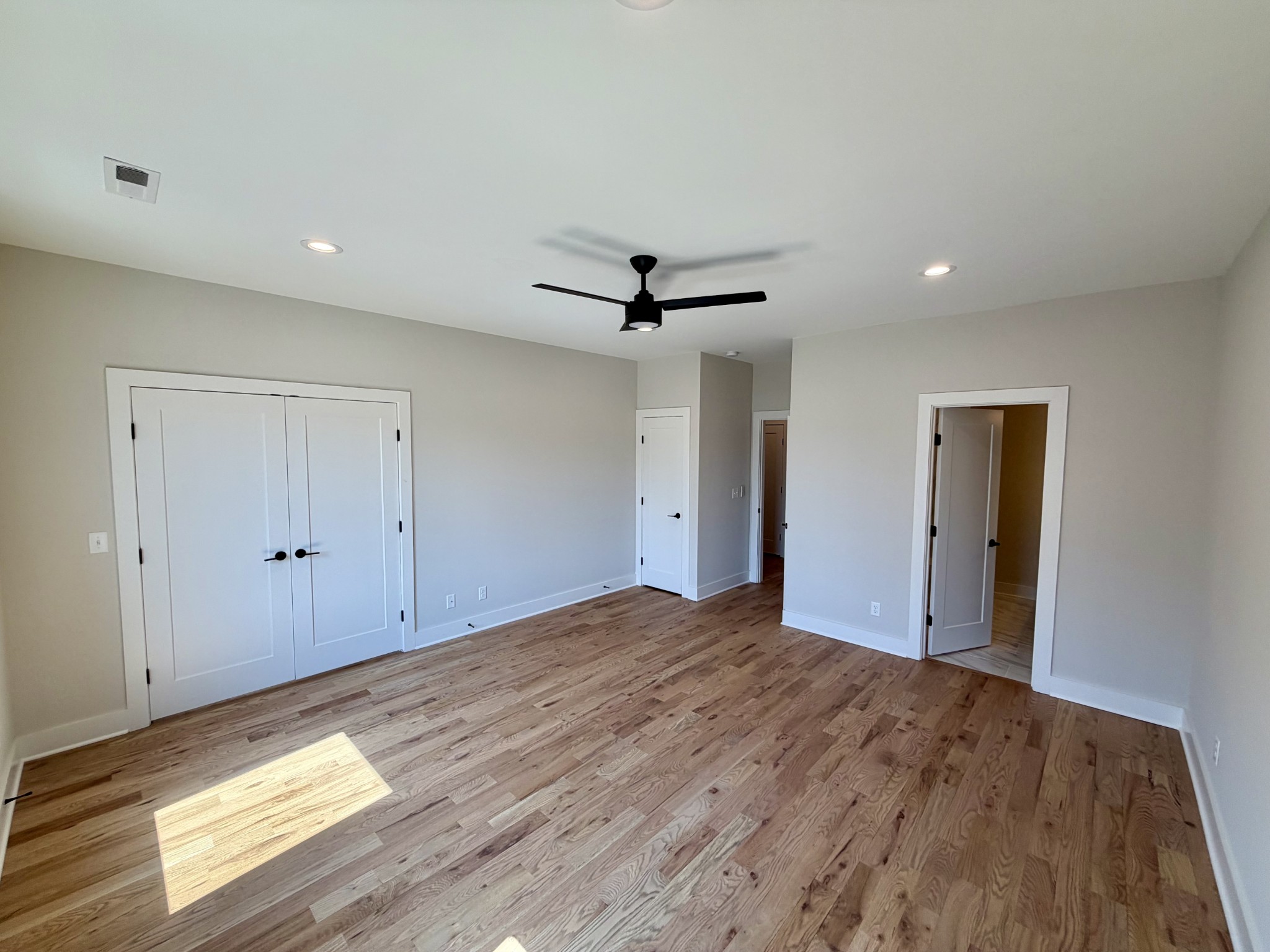 6124 Robertson Ave 8