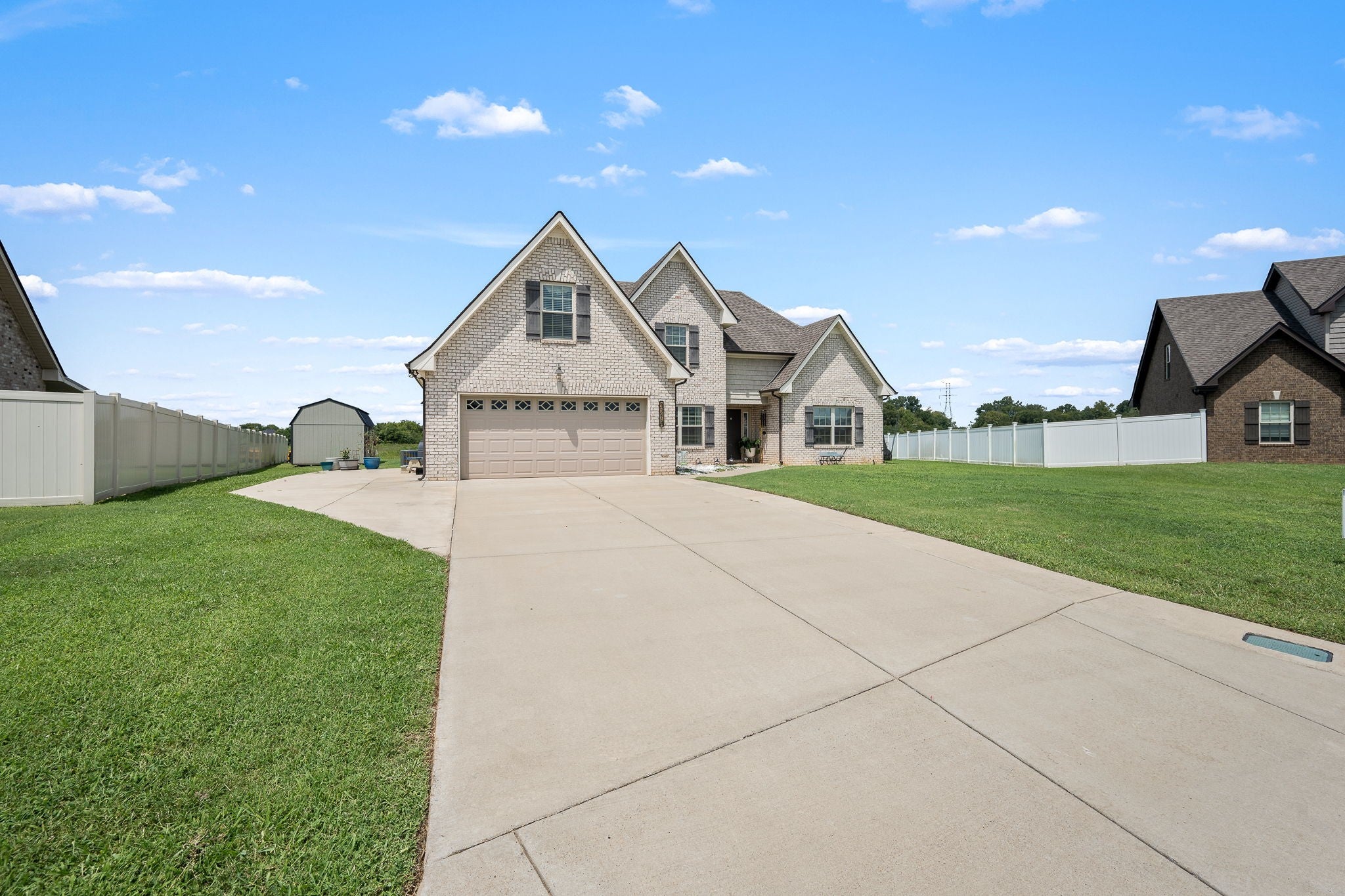 3213 Volta Rd